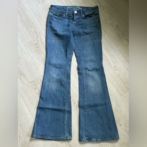 American Eagle Woman’s Flare Jeans
